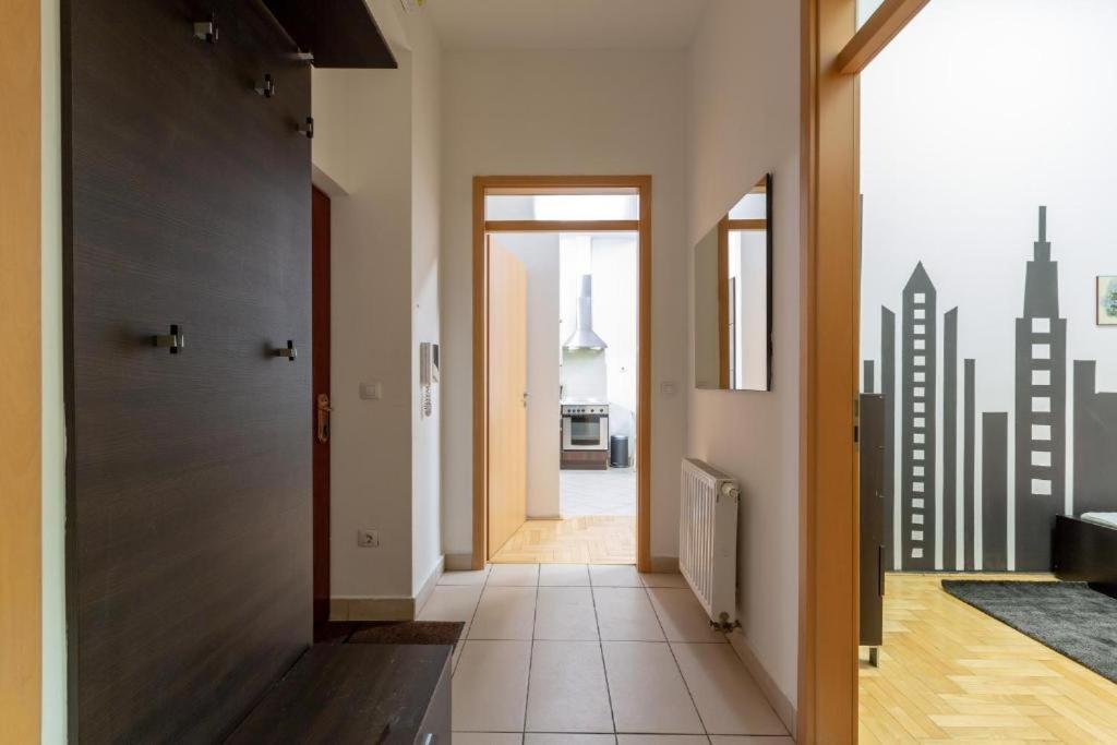 Downtown Home In The Gozsdu Garden Budapest Exterior foto